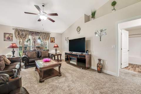 367 SW Grimaldo Terrace, Port St. Lucie FL - photo 6 of 52