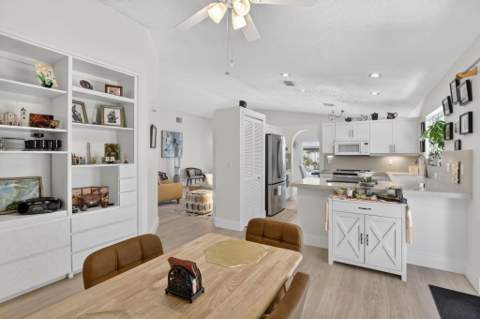 327 SW 191st Terrace, Pembroke Pines FL - photo 19 of 64