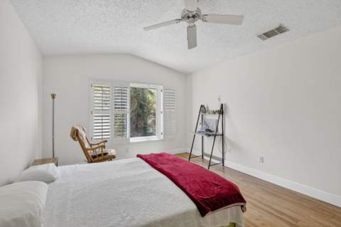 327 SW 191st Terrace, Pembroke Pines FL - photo 23 of 64