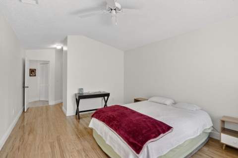327 SW 191st Terrace, Pembroke Pines FL - photo 24 of 64