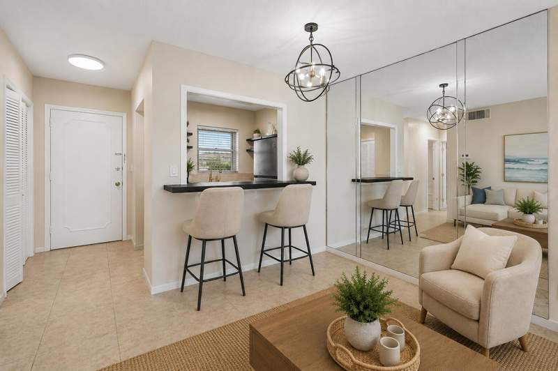 1 bedroom Condominium at 1116 Lake Terrace #207, Leisureville Lake Condo, Boynton Beach — photo 5