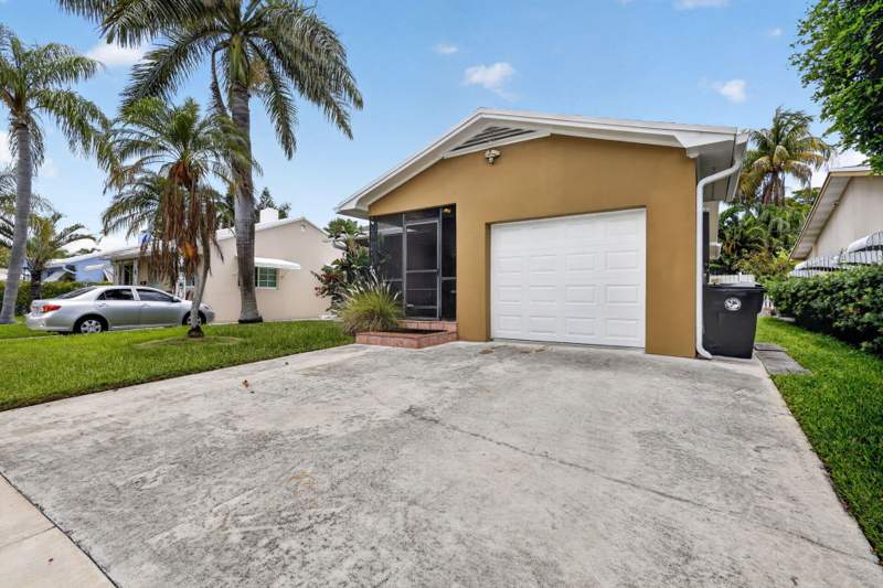 3 bedroom Single Family Residence at 70 18th Avenue, South Palm Park, Lake Worth Beach — photo 2