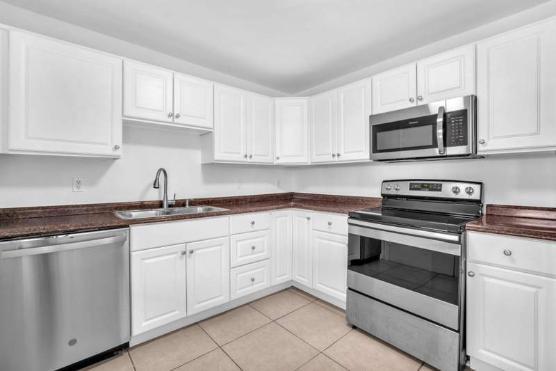 2 bedroom Condominium at 8900 W Sample Road #204, Villager Condo, Coral Springs — photo 5