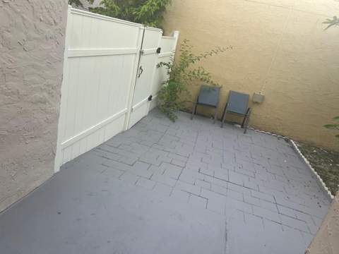 5765 Strawberry Lakes Circle, Lake Worth FL - photo 6 of 25