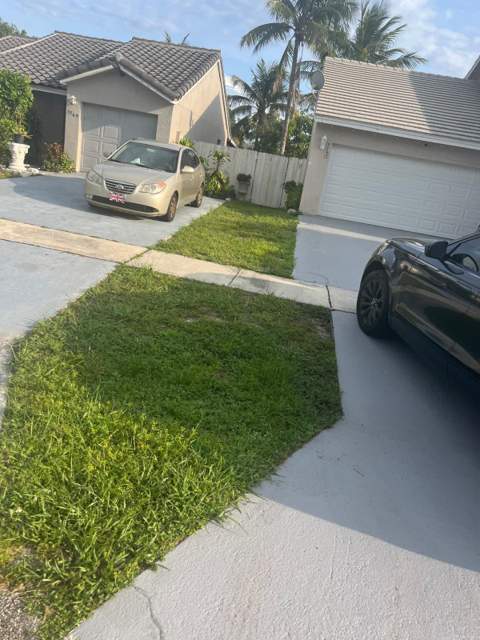 5765 Strawberry Lakes Circle, Lake Worth FL - photo 9 of 25