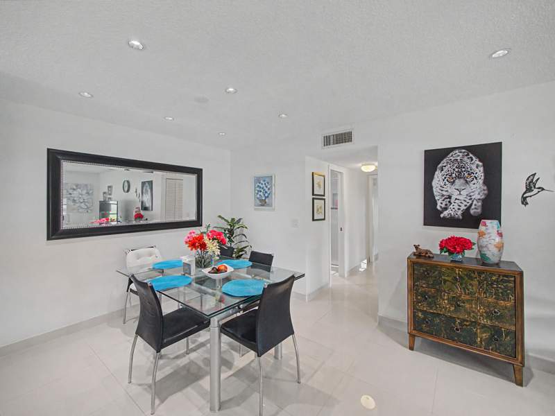 2 bedroom Villa at 4580 NW 3rd Street #D, High Point Of Delray Sec 7 Condo, Delray Beach — photo 5