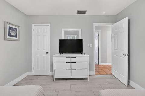 721 NE 8th Avenue, Boynton Beach FL - photo 19 of 36