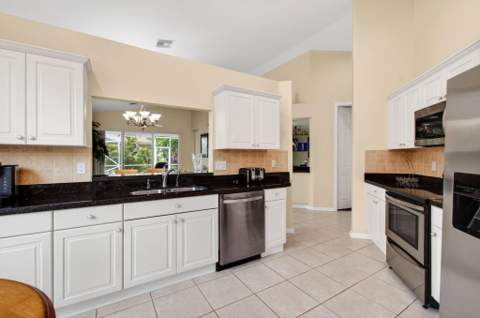 2752 Clipper Circle, West Palm Beach FL - photo 22 of 75