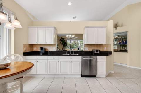 2752 Clipper Circle, West Palm Beach FL - photo 23 of 75
