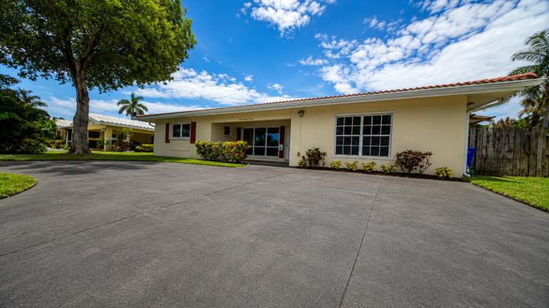 3 bedroom Single Family Residence at 420 SE 4th Court, Garden Isles Sec 4, Pompano Beach — photo 4