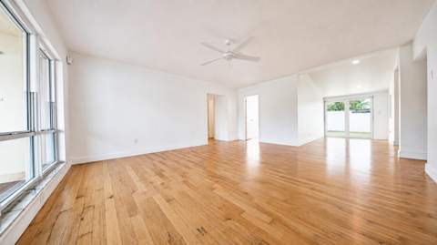420 SE 4th Court, Pompano Beach FL - photo 6 of 38