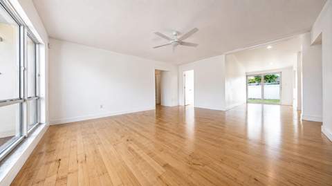 420 SE 4th Court, Pompano Beach FL - photo 8 of 38