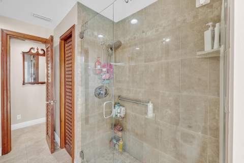 5844 Pinebrook Drive, Boca Raton FL - photo 21 of 96