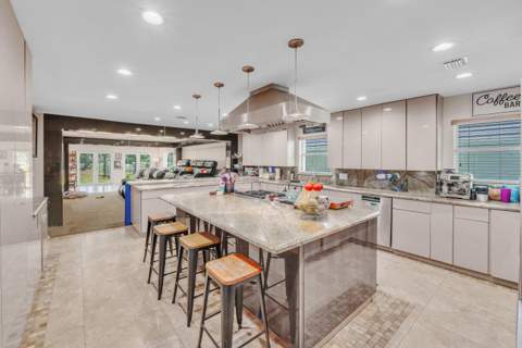 5844 Pinebrook Drive, Boca Raton FL - photo 9 of 96