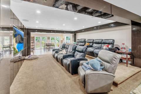 5844 Pinebrook Drive, Boca Raton FL - photo 10 of 96