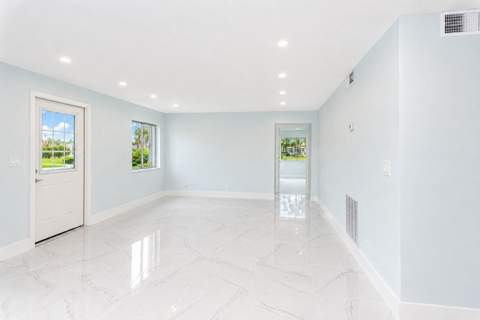 303 Knotty Pine Circle #A-1, Greenacres FL - photo 8 of 33