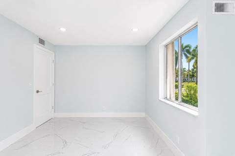 303 Knotty Pine Circle #A-1, Greenacres FL - photo 14 of 33
