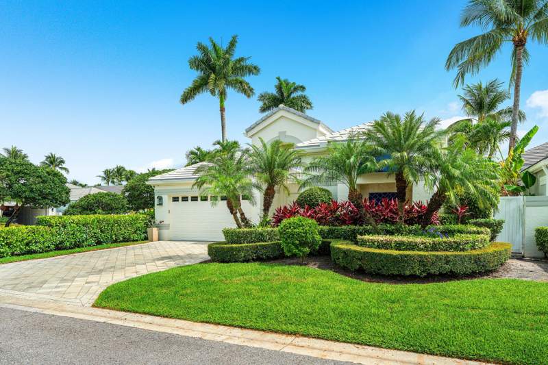 4 bedroom Single Family Residence at 3507 NW Clubside Circle, Clubside At Woodfield Country Club, Boca Raton — photo 4