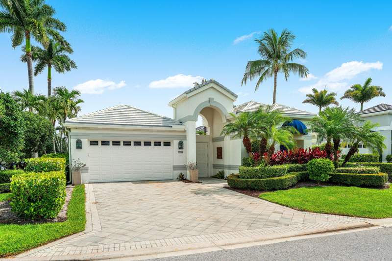 4 bedroom Single Family Residence at 3507 NW Clubside Circle, Clubside At Woodfield Country Club, Boca Raton — photo 5