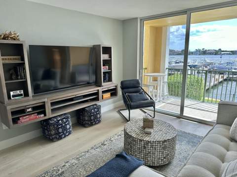 167 Yacht Club Way #204, Hypoluxo FL - photo 9 of 19