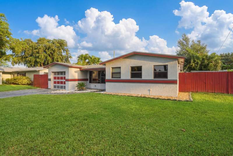 2 bedroom Single Family Residence at 4841 NW 19th Street, Flair Sub No 8, Lauderhill — photo 3