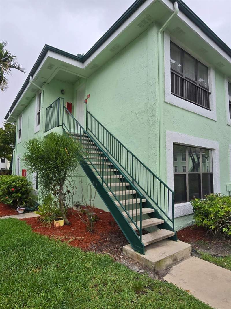 2 bedroom Condominium at 8775 NW 39th Street #8775, Preserve At Avery Lakes, Sunrise — photo 2