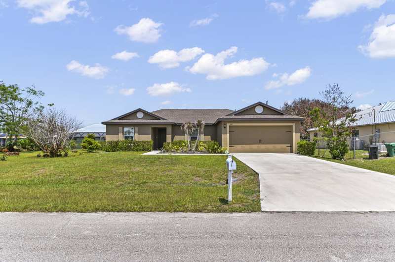 3 bedroom Single Family Residence at 641 SW Addie Street, Port St Lucie, Port St. Lucie — photo 1
