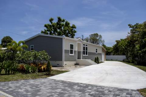 1757 N 12th Ct Court, Lake Worth Beach FL - photo 8 of 16