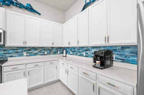 7642 N Blue Spring Drive, Parkland FL - photo 15 of 69