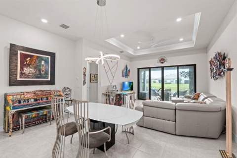 7642 N Blue Spring Drive, Parkland FL - photo 18 of 69