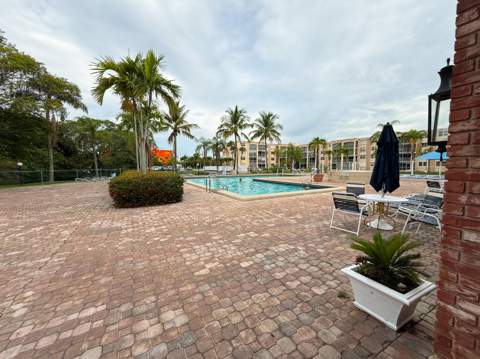 604 NE 2nd Street #122, Dania Beach FL - photo 17 of 20