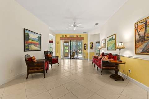 512 NE Canoe Park Circle, Port St. Lucie FL - photo 7 of 55