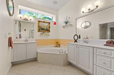 512 NE Canoe Park Circle, Port St. Lucie FL - photo 19 of 55
