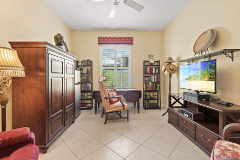 512 NE Canoe Park Circle, Port St. Lucie FL - photo 22 of 55