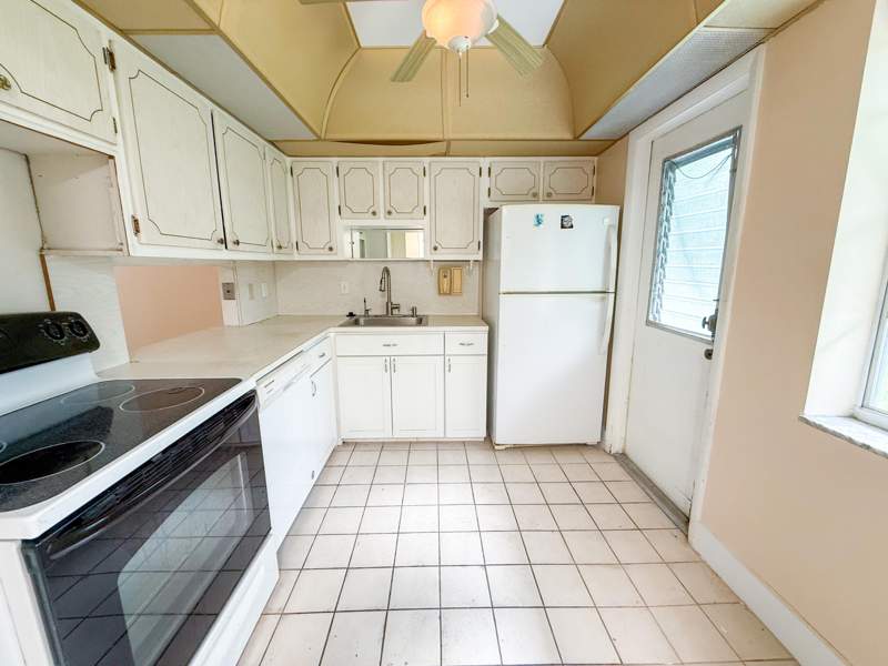 1 bedroom Condominium at 604 NE 2nd Street #122, Danians North Condo, Dania Beach — photo 3