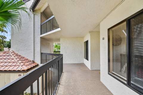 10173 Mangrove Drive #204, Boynton Beach FL - photo 6 of 68