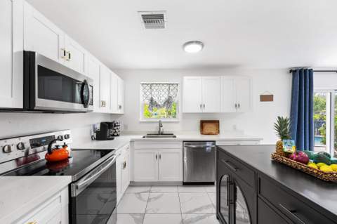 16931 93rd Road, Loxahatchee FL - photo 10 of 56