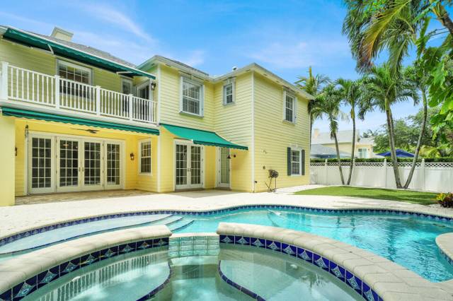 221 Marlberry Circle