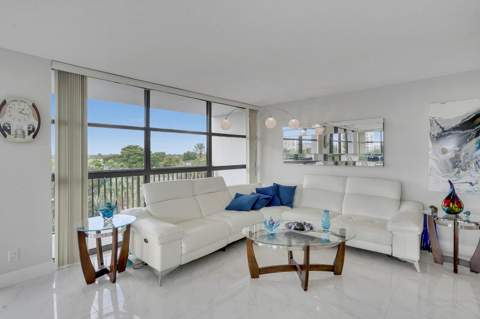 600 Parkview Drive #531, Hallandale Beach FL - photo 9 of 41