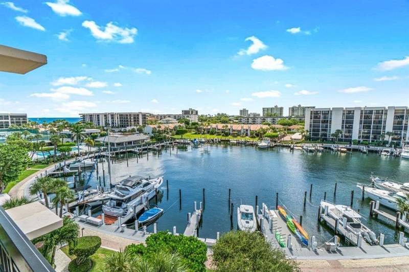2 bedroom Condominium at 2707 N Ocean Boulevard #D603, Yacht & Racquet Club Of Boca Raton Condo, Boca Raton — photo 2