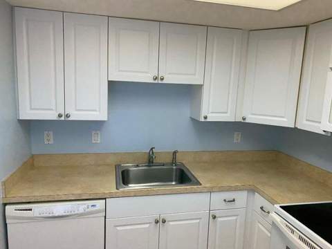 120 Wettaw Lane #112, North Palm Beach FL - photo 7 of 12