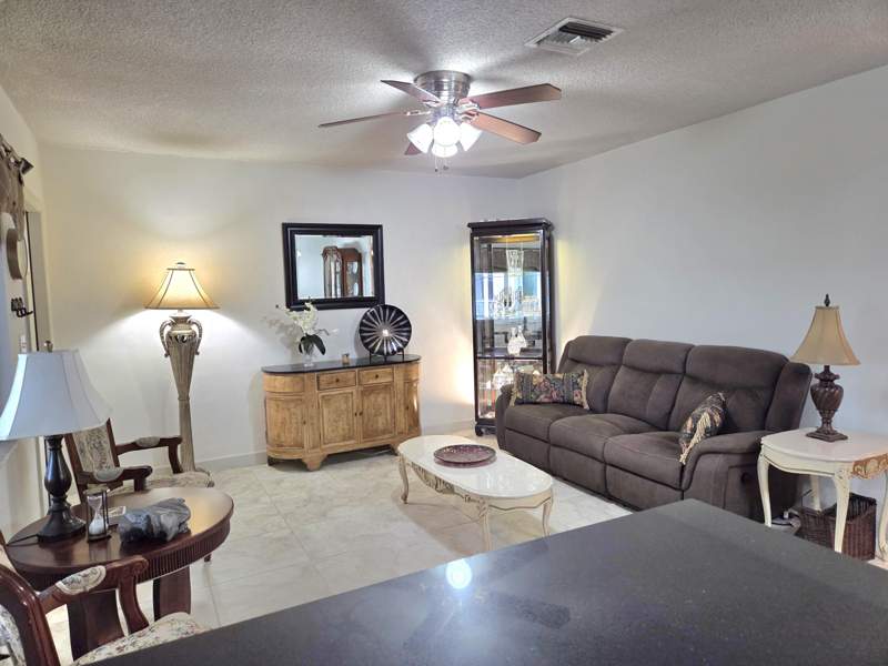 2 bedroom Stock Cooperative at 2100 NE 38th Street ##207, Tarelton Manor Apts Co-Op, Lighthouse Point — photo 5