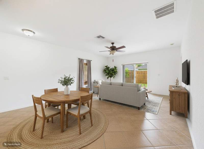 3 bedroom Single Family Residence at 157 Blue Grotto Drive, Palm Breezes Club, Fort Pierce — photo 4