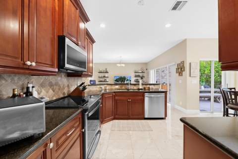 10927 La Salinas Circle, Boca Raton FL - photo 19 of 41