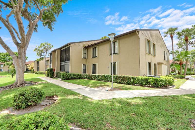 3 bedroom Condominium at 715 Sunny Pine Way #B1, Pine Ridge North Village III Condo, Greenacres — photo 1