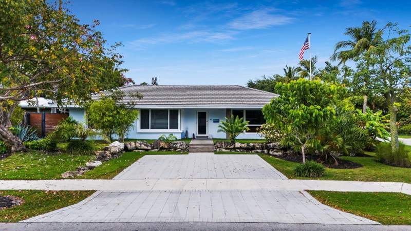 3 bedroom Single Family Residence at 2417 SE 19th Place, Harbour Heights Add, Fort Lauderdale — photo 2