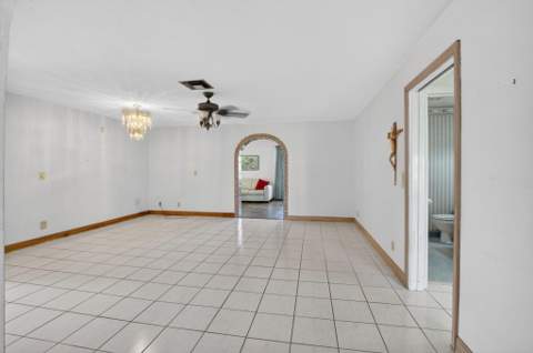 1370 SW 27th Place, Boynton Beach FL - photo 8 of 70