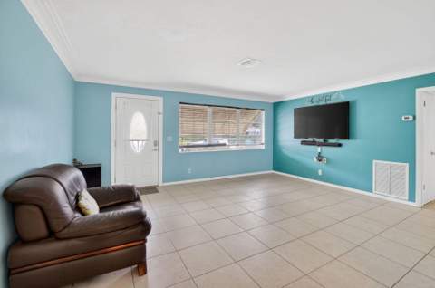 220 SW 10th Avenue, Boynton Beach FL - photo 17 of 56