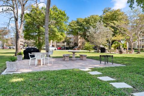 142 Ventnor Drive #I, Deerfield Beach FL - photo 17 of 23