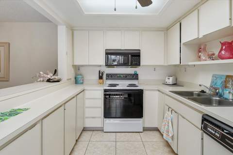 3802 SE Jefferson Street, Stuart FL - photo 8 of 21